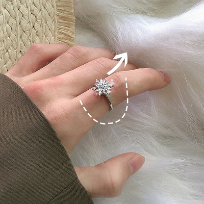 Snowflake Spin Ring