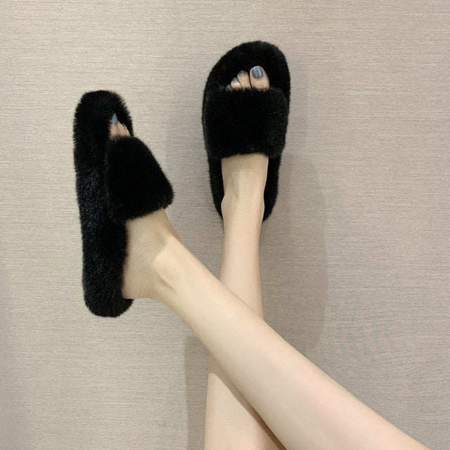 Women's Fuzzy Slippers