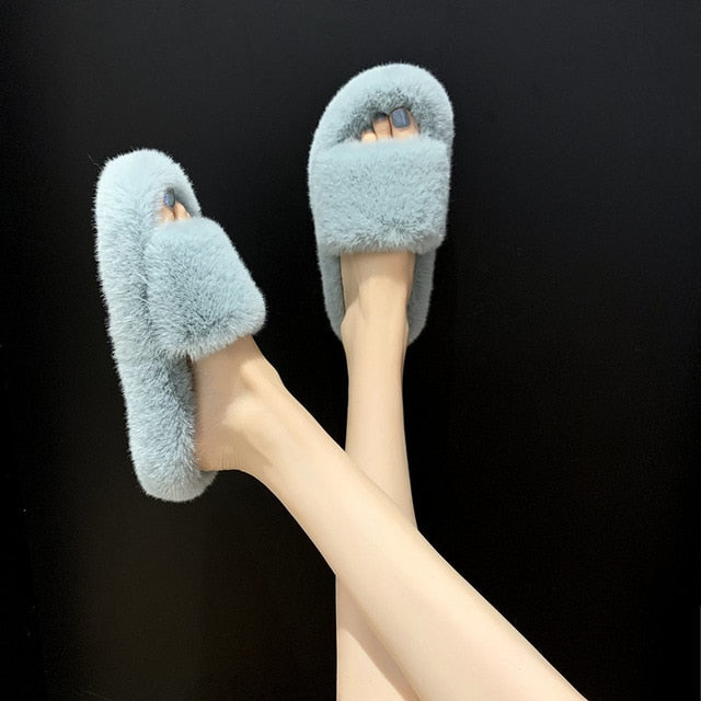 Women's Fuzzy Slippers